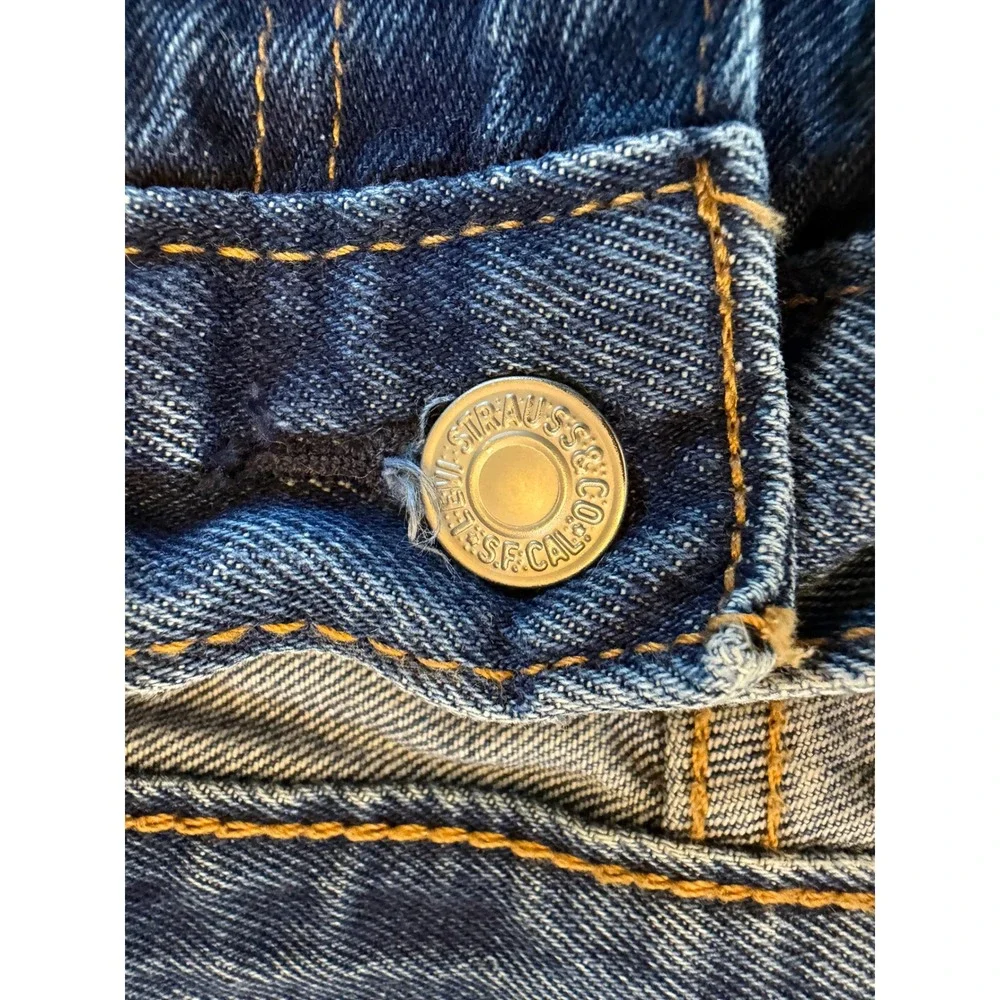 Levis 505 Regular Fit Straight Leg Jeans Mens 36x34 Medium Wash Blue Denim